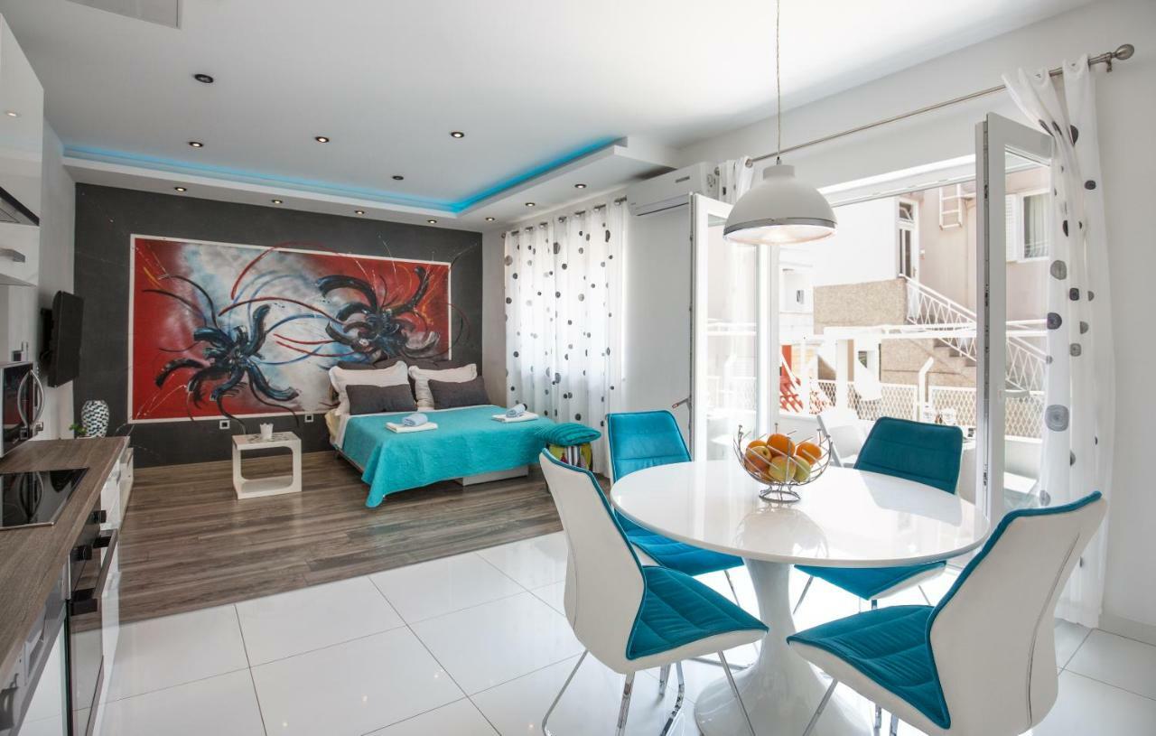 Apartments Klara Makarska Bagian luar foto
